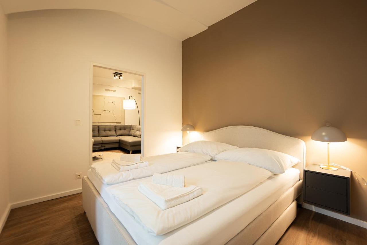 Stylish Apartment With Dedicated Working Space And Super King-Size Bed Located Between City Centre And Donau River Bécs Kültér fotó